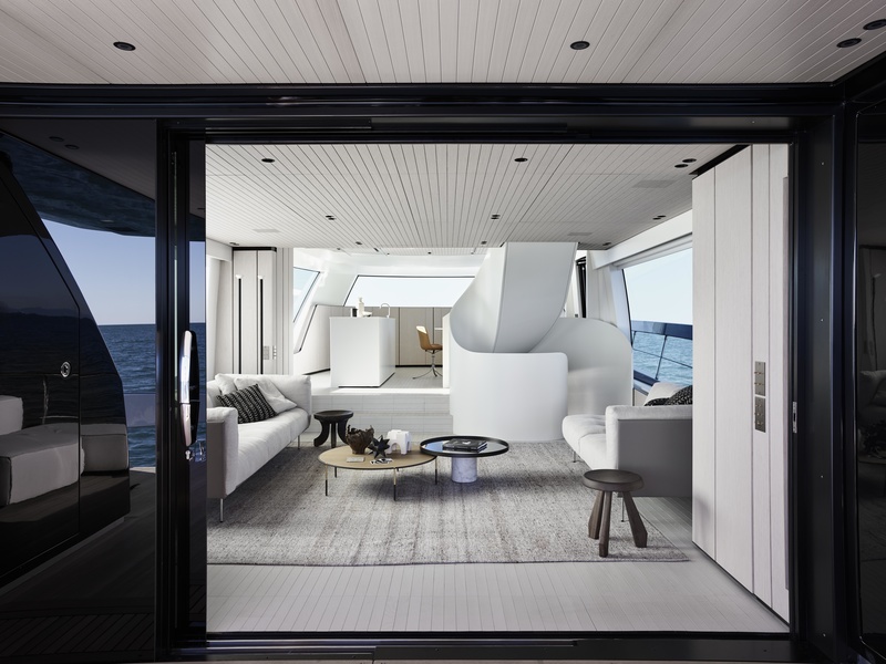 Salon on main deck SX76