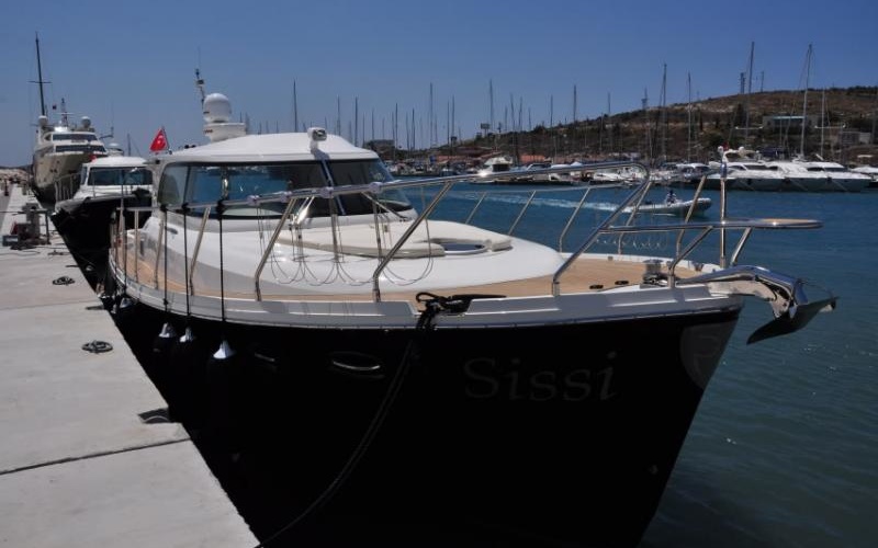 Rockharbour 42 Sedan