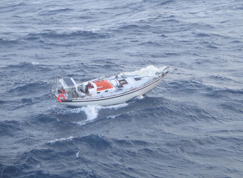 Mushka without a mast before Shane Freeman saved a passing ship