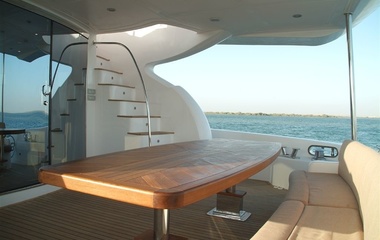 Gulf Craft Majesty 88