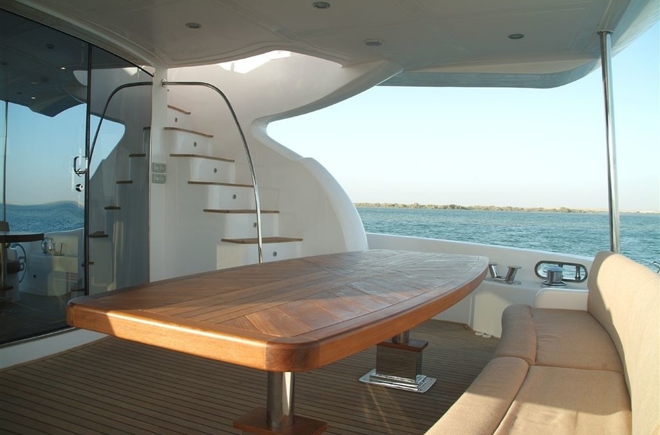 Gulf Craft Majesty 88