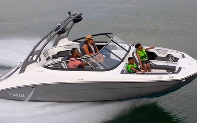 Yamaha 212SE