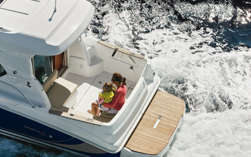 Beneteau Antares 8