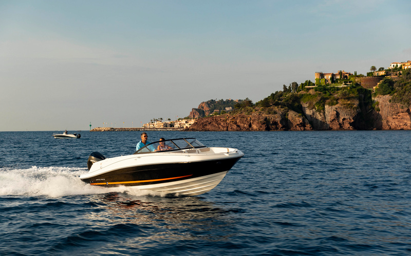 Bayliner VR5 Bowrider Outboard