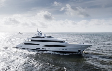 Feadship Arrow
