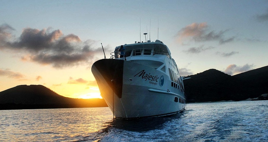 Custom Boats Majestic