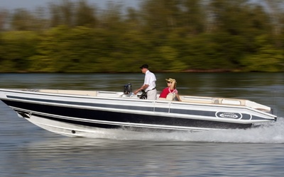 Novurania Chase 27