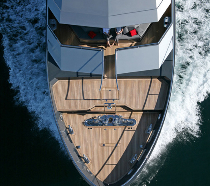 Alloy Yachts VvS1