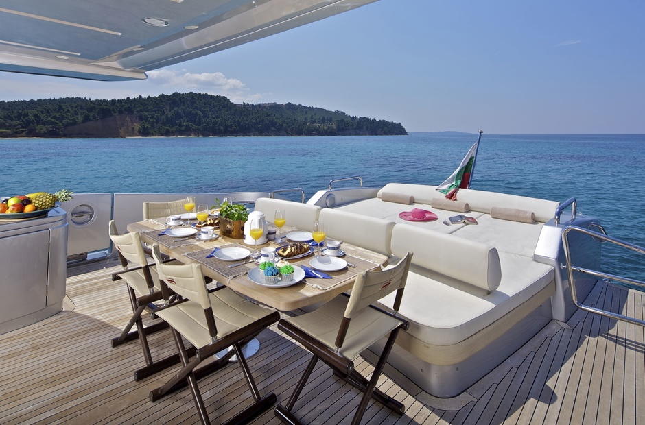 Azimut Thea Malta