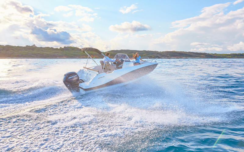Quicksilver Activ 605 Open