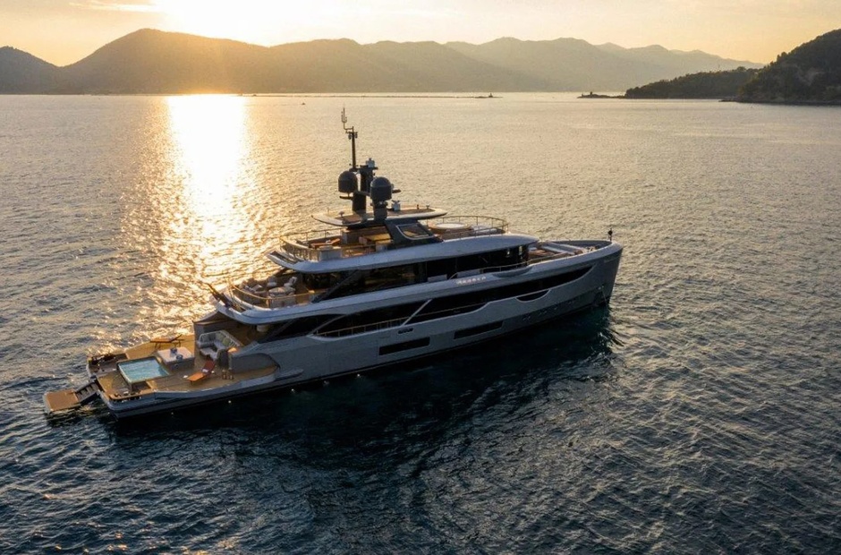 Benetti Sirena