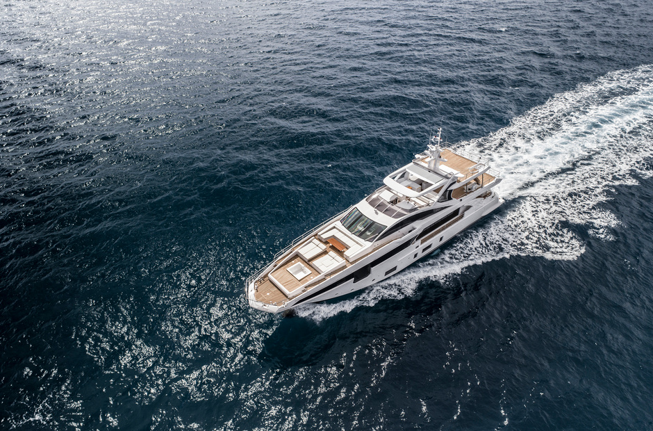 Azimut Heed