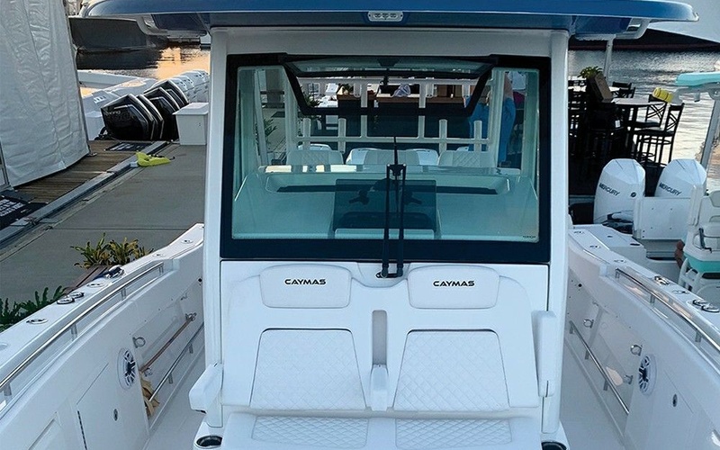 Caymas 401 CC