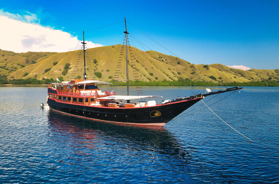 Custom Boats Samata