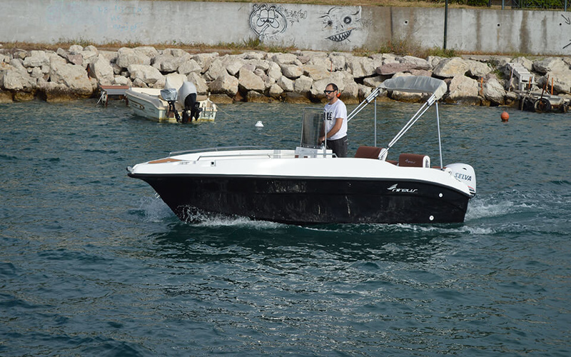 Nireus Ω53 Pleasure