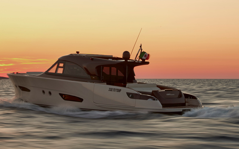 Solaris Power 57 Lobster