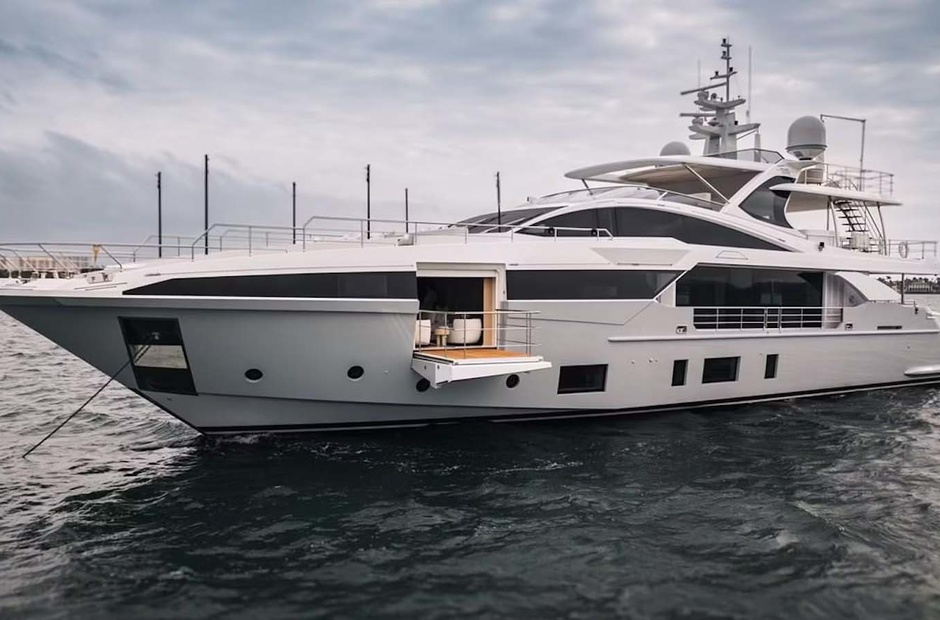 Azimut Eclipse