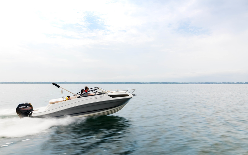 Bayliner VR5 Cuddy Outboard