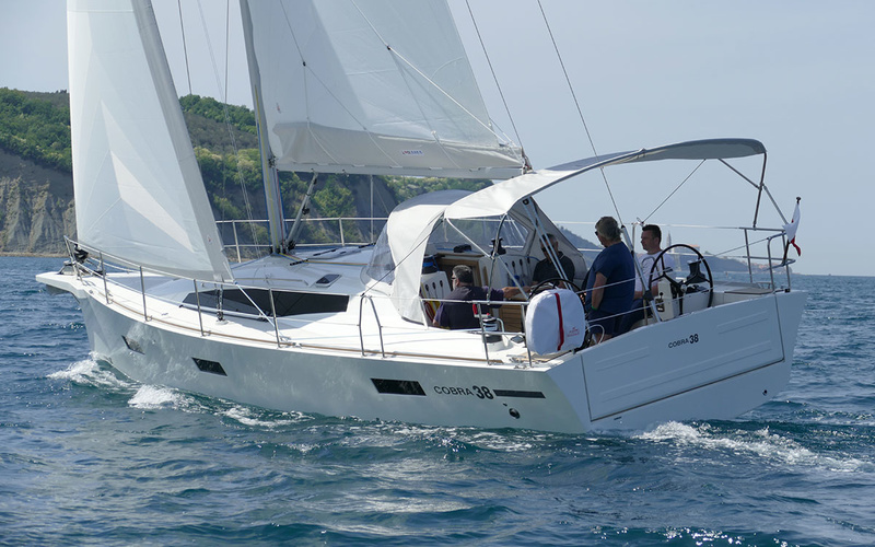 Cobra 38