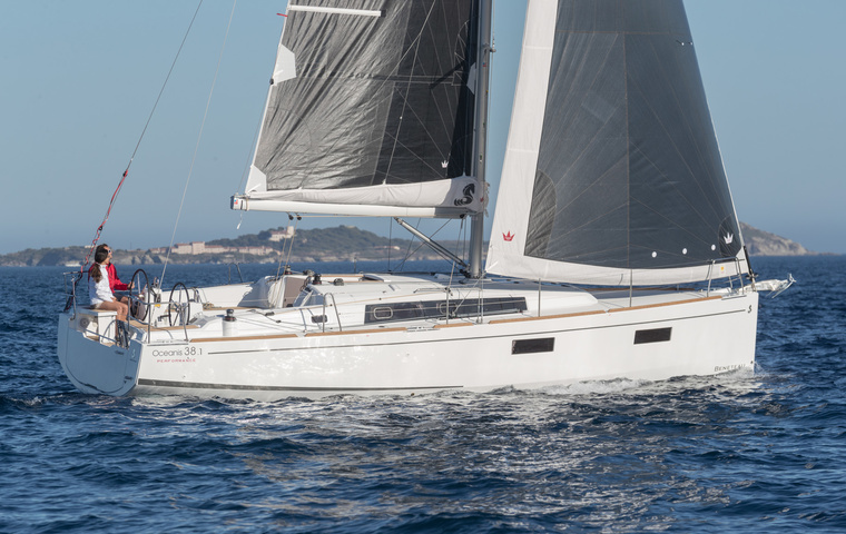 Beneteau Oceanis 38.1 (2022)