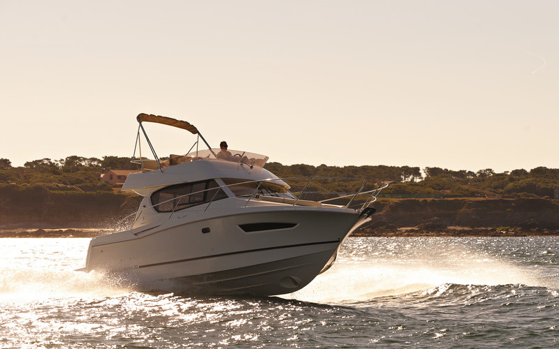 Jeanneau Merry Fisher 10