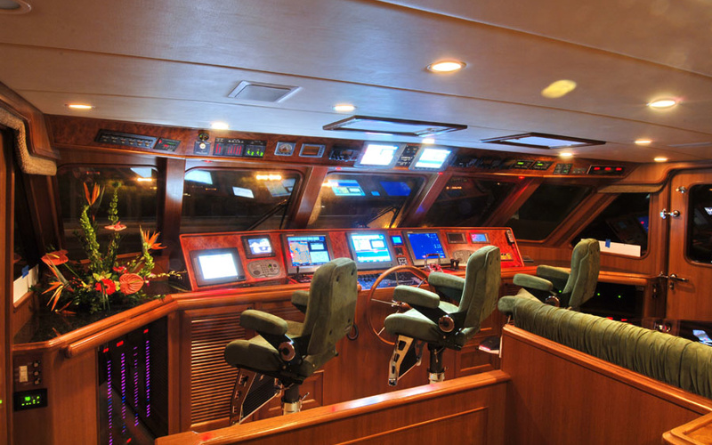 Offshore Yachts 85’ Voyager