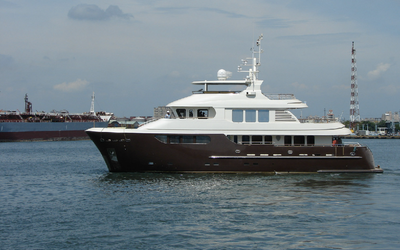 Jade Yachts 90