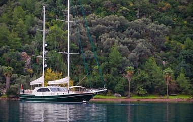 Evadne Sailing Nour