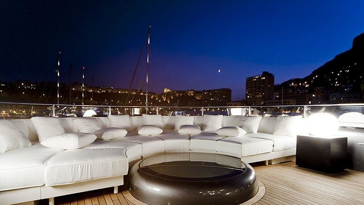 Mondomarine Auspicious