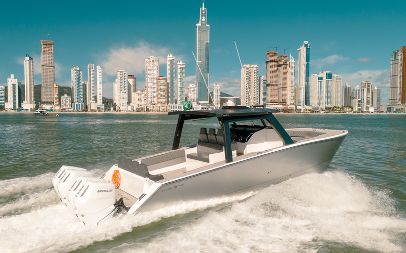 Sedna  CAT 370 Cabin