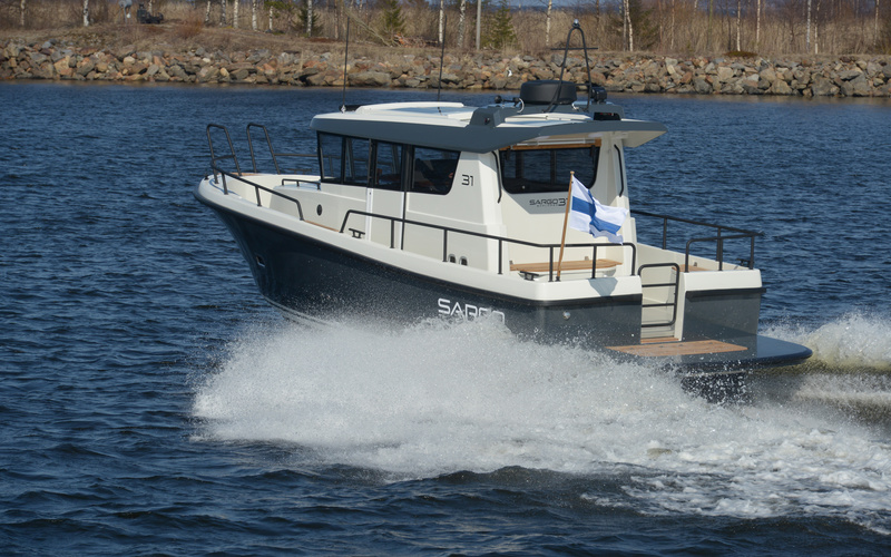 Sargo 31 Explorer Aft Door