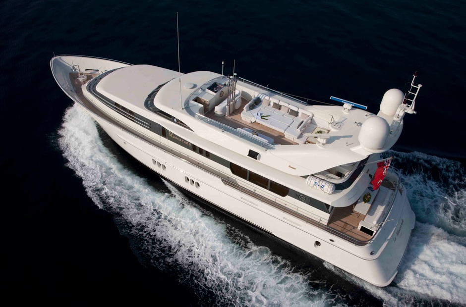 Feadship La Mascarade