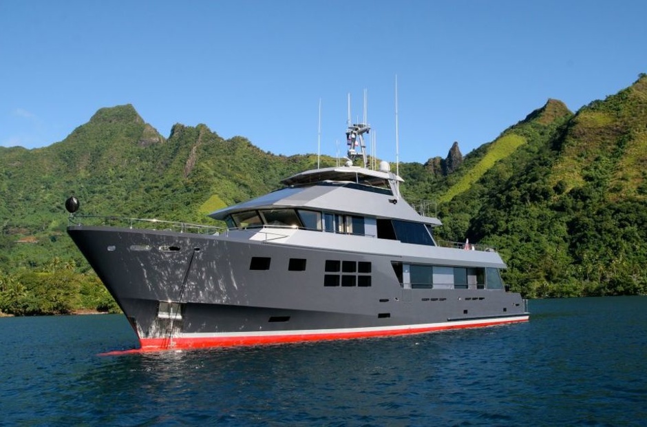 Alloy Yachts VvS1