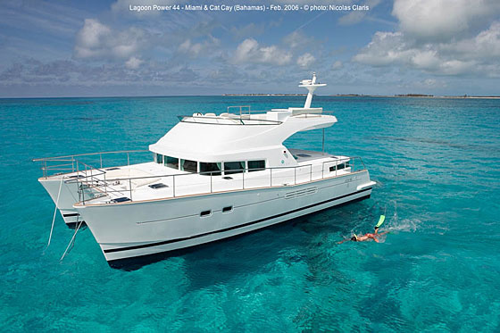 Lagoon Power 44