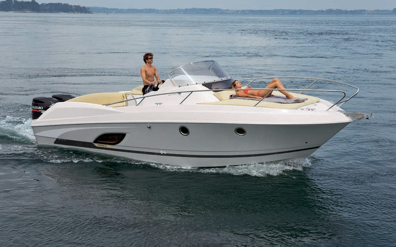Beneteau Flyer 850 Sun Deck