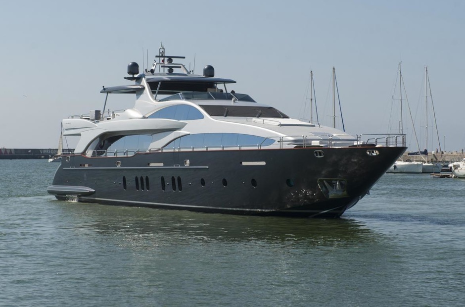 Azimut Tail lights