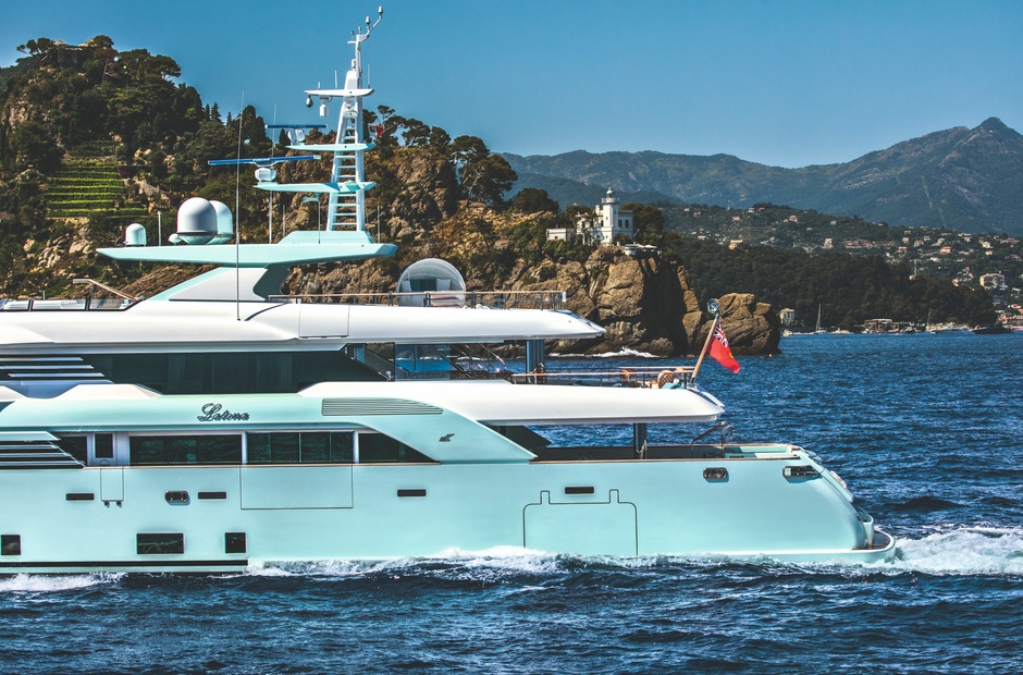 CRN Latona