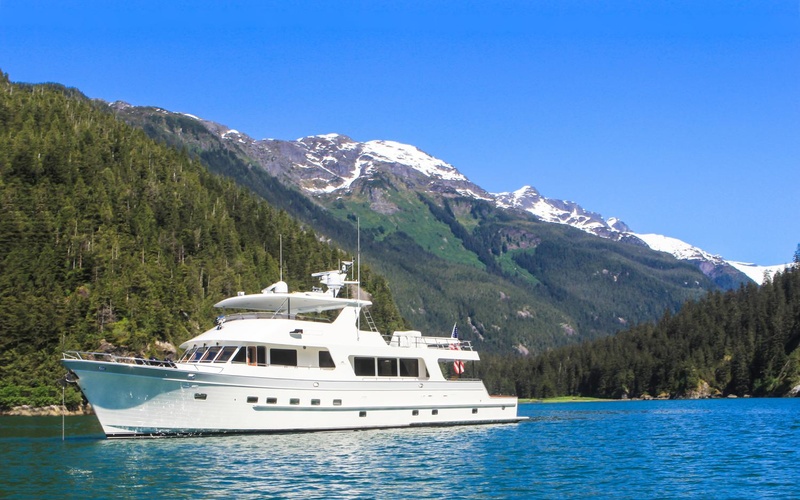 Outer Reef  880 Cockpit Motoryacht