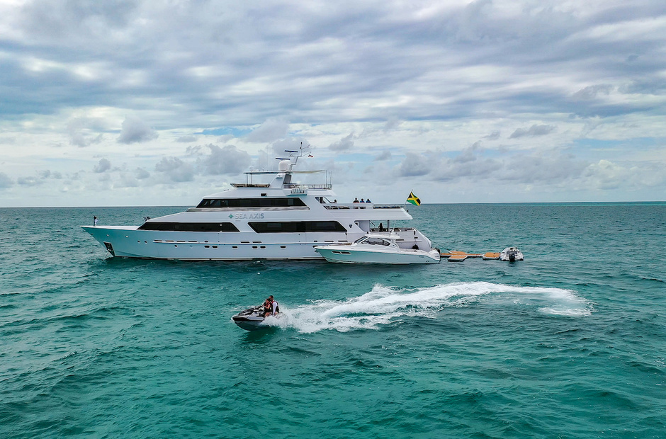 Heesen Sea Axis