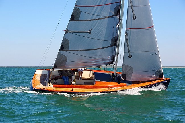 Latitude 46 Tofinou 8