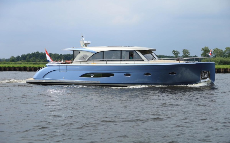 Holterman 54 Commander