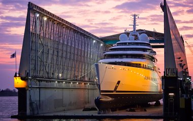 Lurssen Azzam