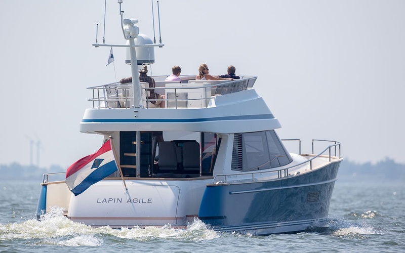Contest 52MC Flybridge