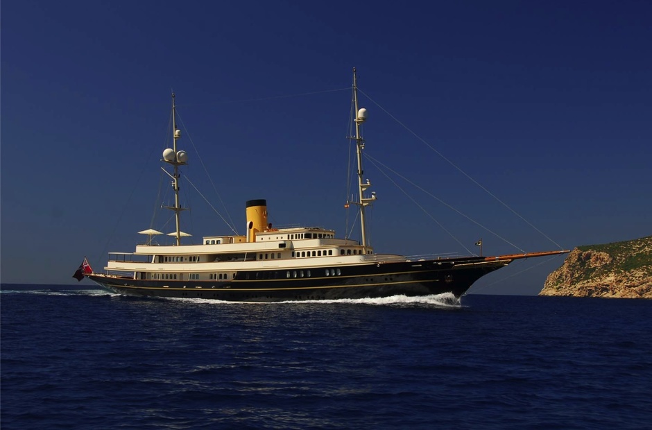 Corsair Yachts Nero