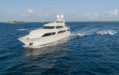 Westship World Yachts Cupcake