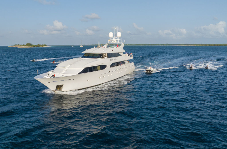 Westship World Yachts Cupcake