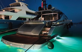 Pershing 8X