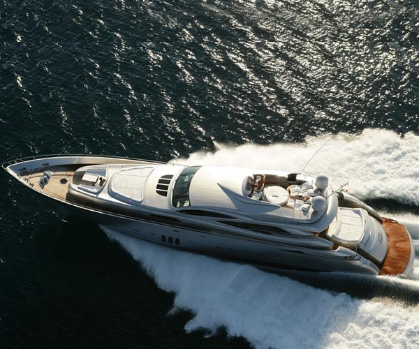 Pershing 115