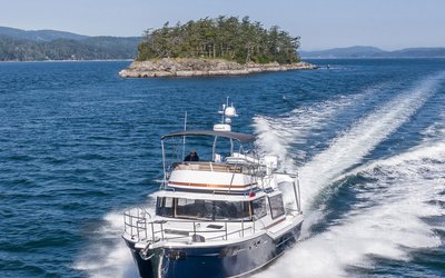 Ranger Tugs  R-43 CB