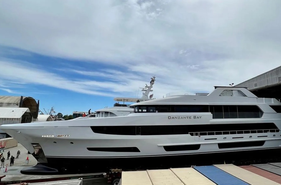 Crescent Custom Yachts Danzante Bay
